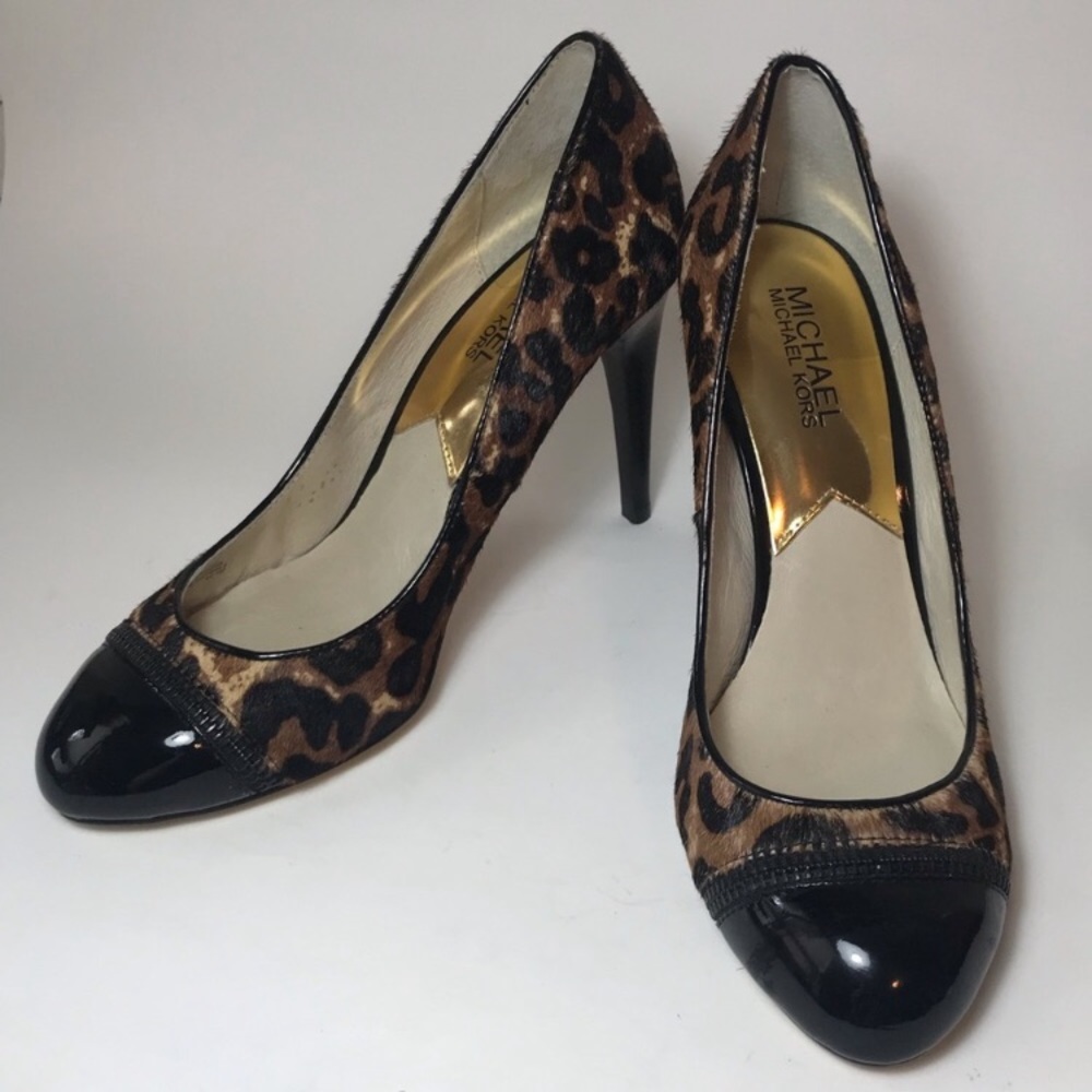 MICHAEL Michael Kors Leopard Print Pumps- Size 7M